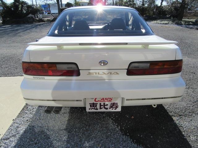 UJ0044067496_6_001.jpg