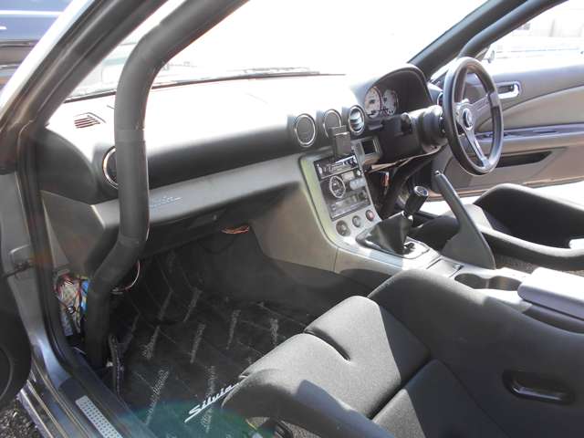 U00048577187_32_001.jpg