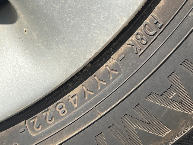 UZ0047349039_11_004.jpg