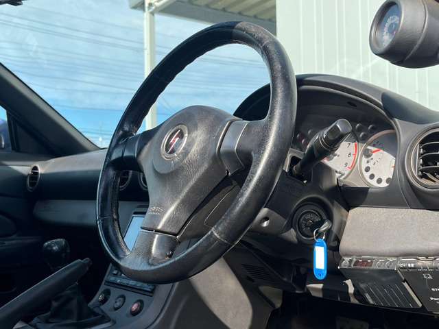 UZ0047349039_37_004.jpg