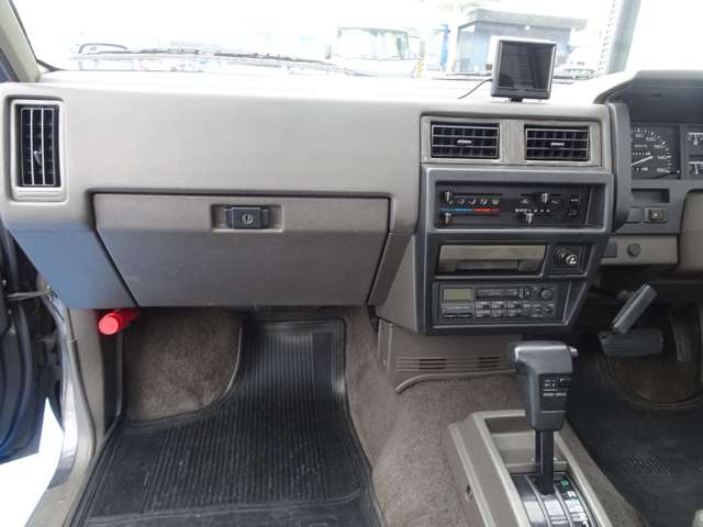 UJ0047119460_38_001.jpg