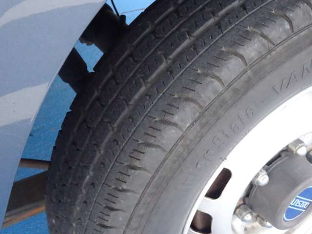 UJ0047119460_54_001.jpg