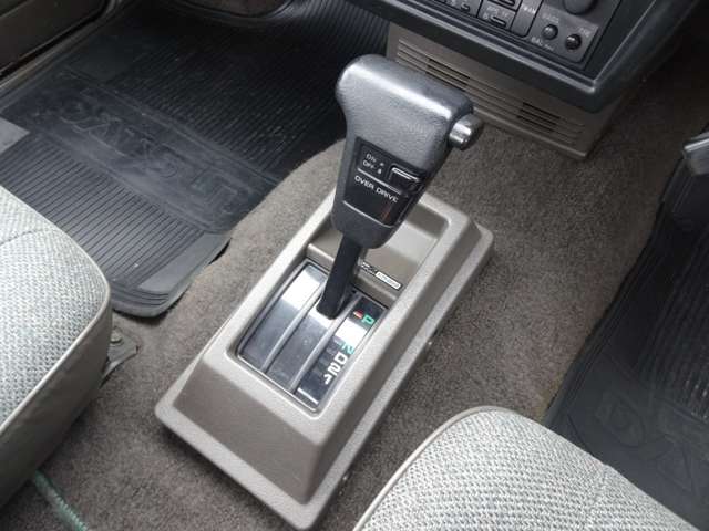 UJ0047119460_7_001.jpg