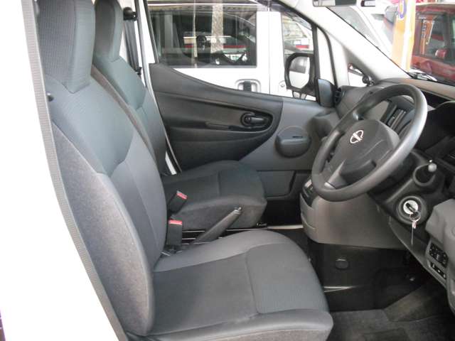 U00048335858_11_002.jpg