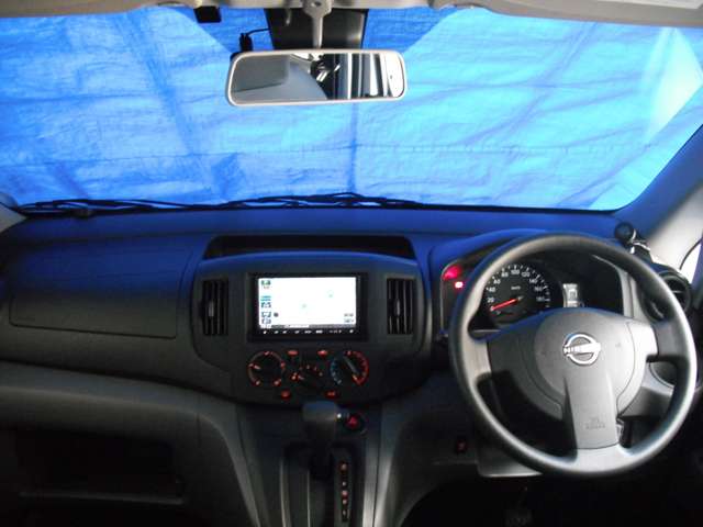 U00048335858_2_002.jpg