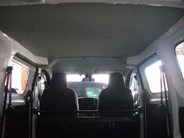 U00048335858_52_002.jpg