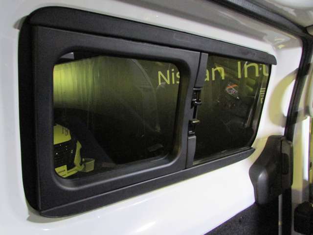 U00048052745_19_001.jpg
