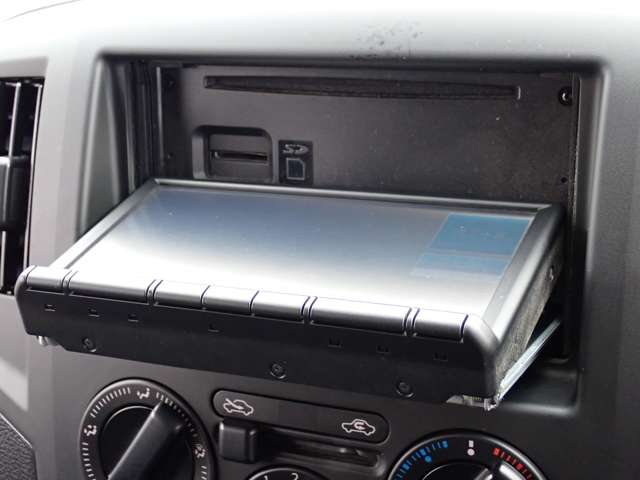 UJ0047028584_38_001.jpg