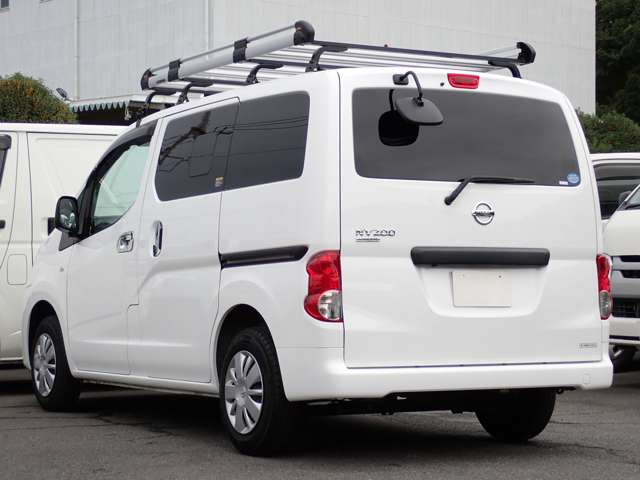 UJ0047028584_6_001.jpg