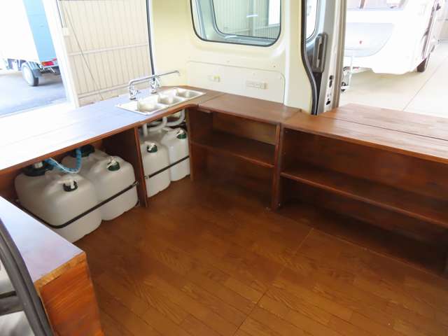 U00042774583_12_001.jpg