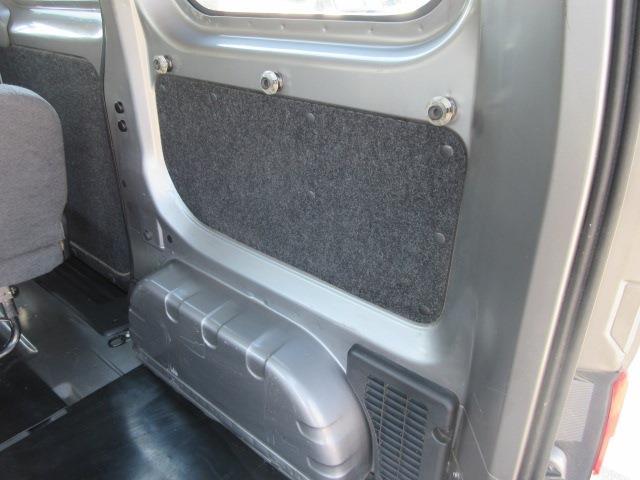 UJ0048601935_18_001.jpg