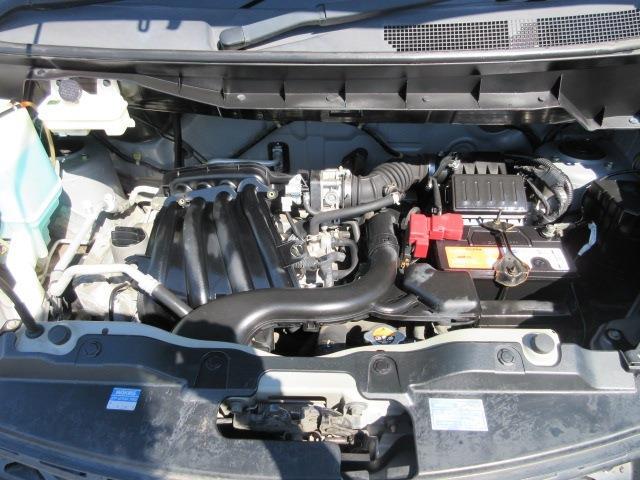 UJ0048601935_30_001.jpg