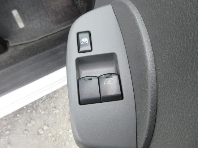 UJ0046651435_12_001.jpg