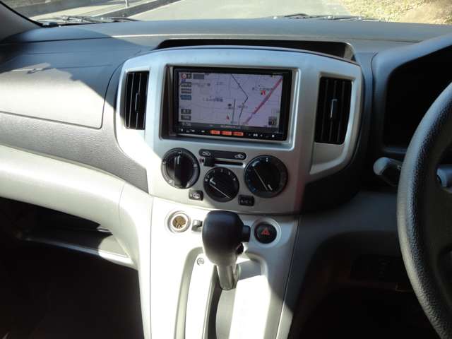 U00048127100_12_001.jpg