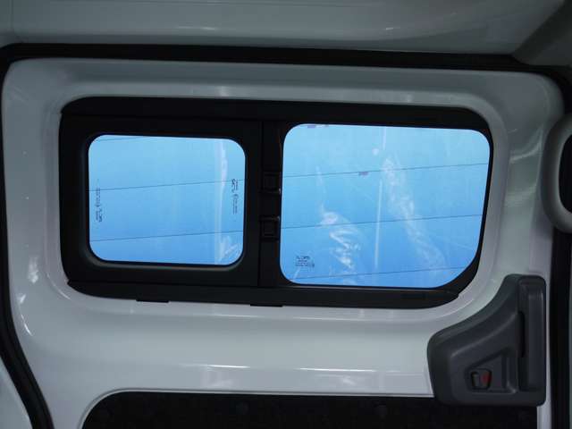U00046904604_19_001.jpg