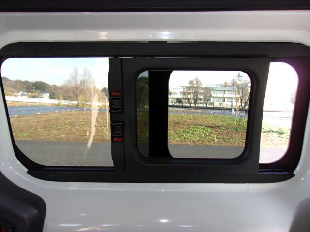U00047728737_42_001.jpg