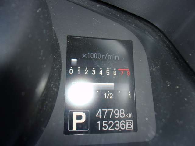 U00047728737_52_001.jpg