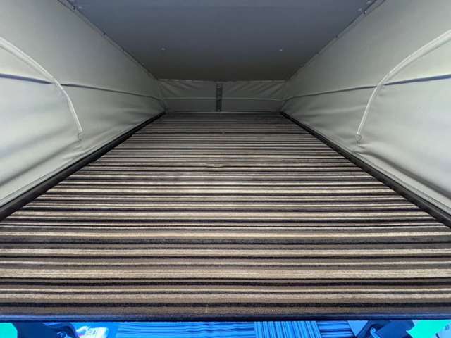 U00047585668_8_001.jpg